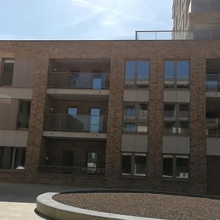 Bartine - Modern And Spacious Flat Near The Sea, Free Parking Space * Ostend