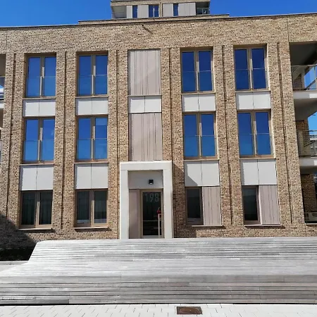 Apartment Bartine - Modern And Spacious Flat Near The Sea, Free Parking Space *