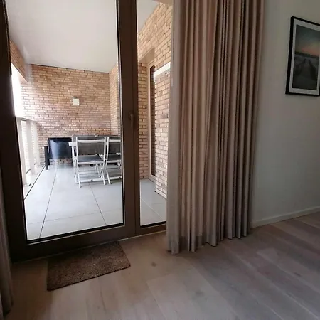 Bartine - Modern And Spacious Flat Near The Sea, Free Parking Space