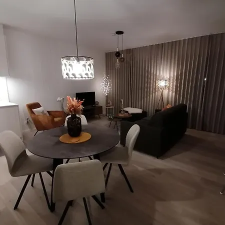 Apartment Bartine - Modern And Spacious Flat Near The Sea, Free Parking Space