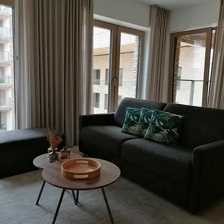 Bartine - Modern And Spacious Flat Near The Sea, Free Parking Space Apartment *